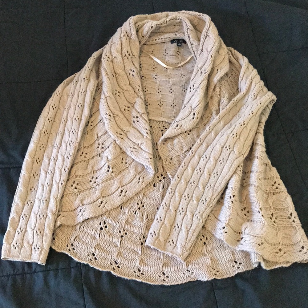 Rose Colored Soft Sweater Apt 9